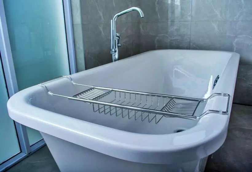 تختخواب و صبحانه Ascentia Bnb