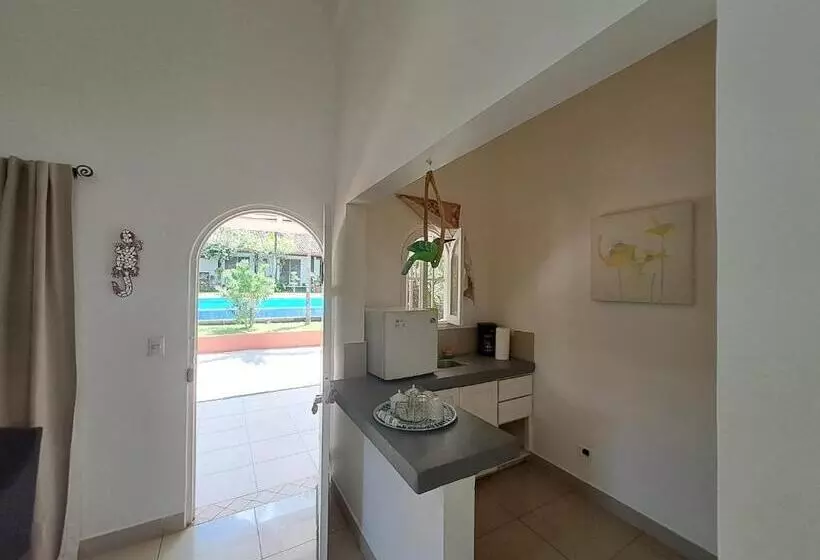 Aamiaismajoitus (B&B) Casa Mapache