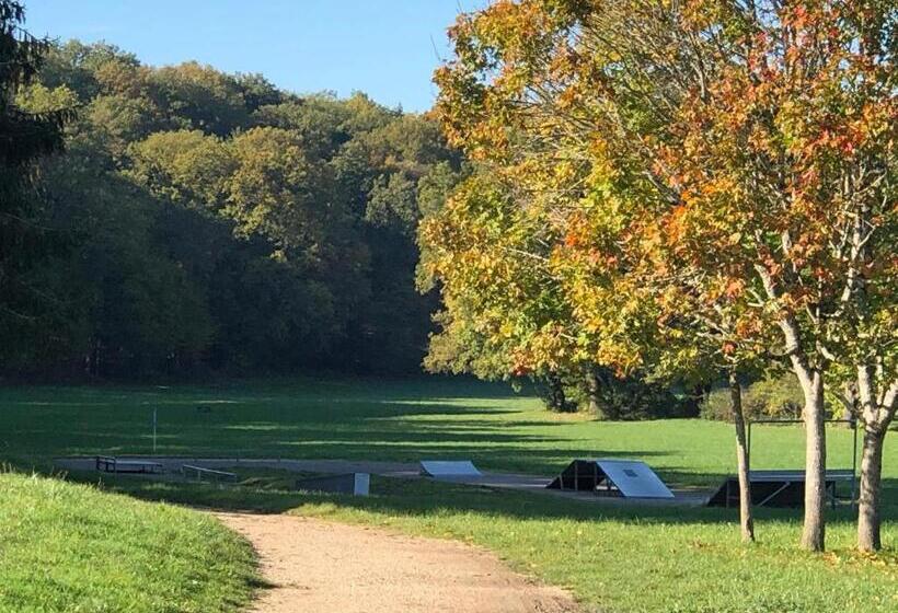 تختخواب و صبحانه Le Clos Fleuri   Chambres D Hôtes