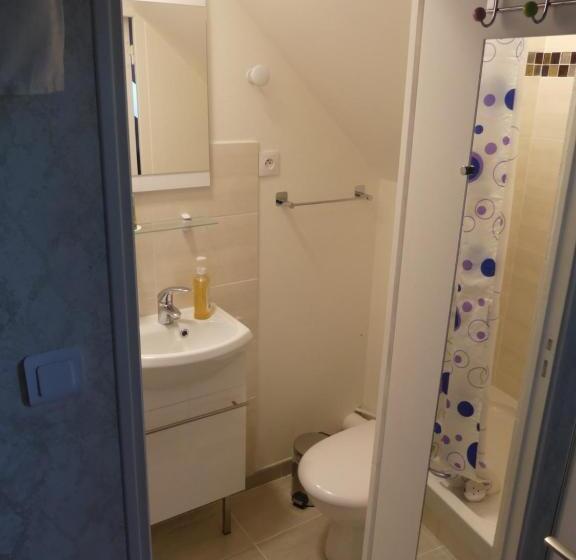 تختخواب و صبحانه Le Clos Fleuri   Chambres D Hôtes