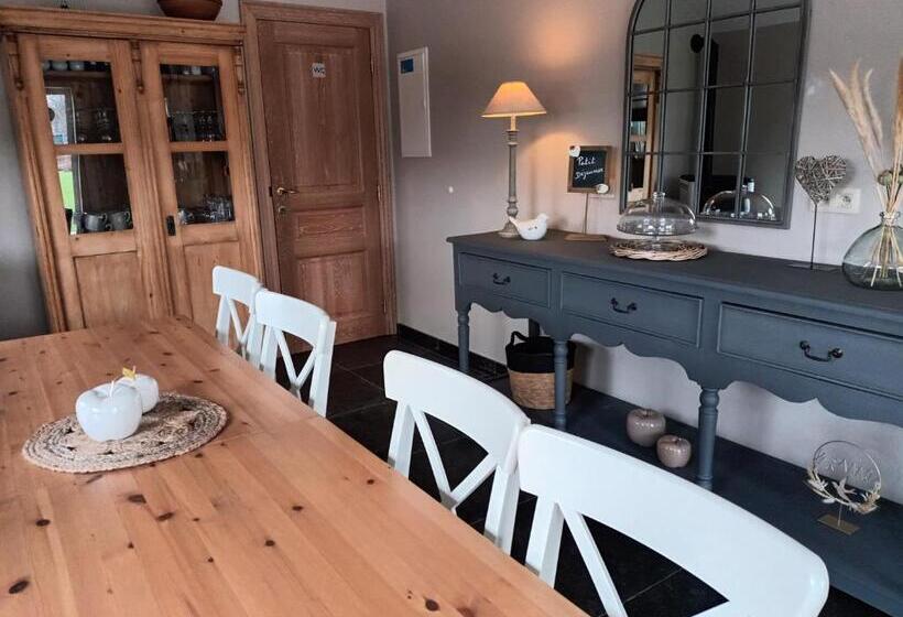 تختخواب و صبحانه Le Relais De La Motte