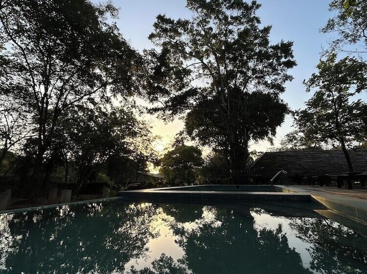 ホテル Gabaa Resort & Spa Habarana