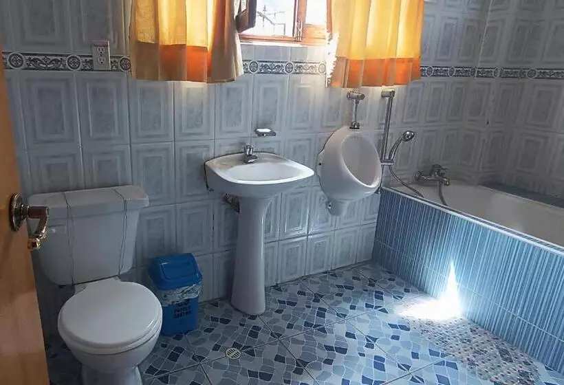 هتل Hostal Colibri 2