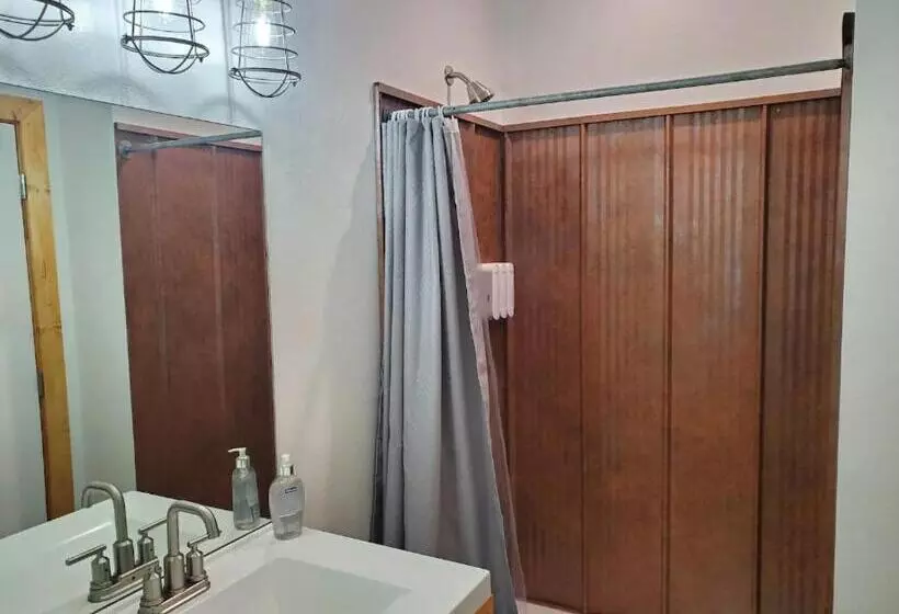 ホテル Lazy Bear Ranch