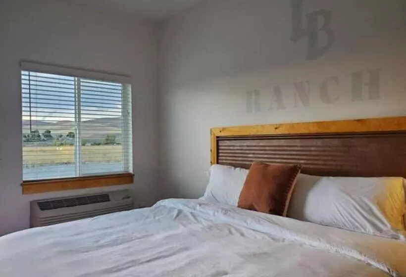 ホテル Lazy Bear Ranch