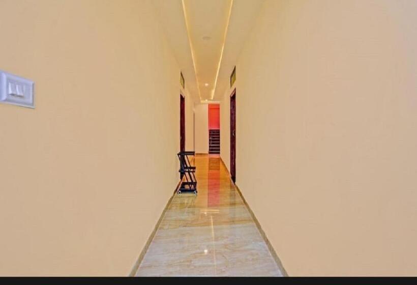 호텔 New Royal Ruby   Electronic City Phase 1