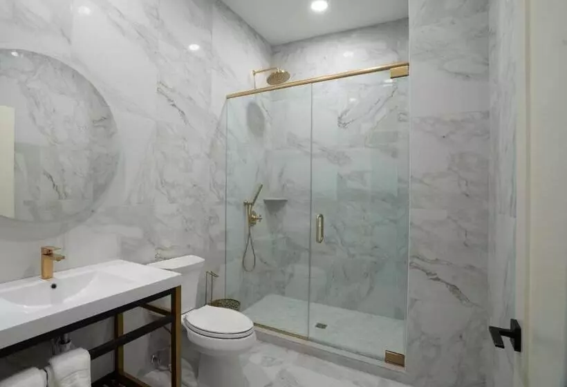 Hotelli The Orange Inn Boutique