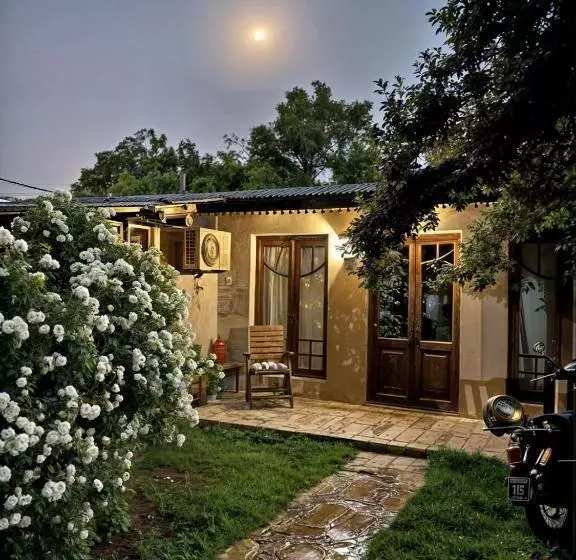 Majatalo Besares 722