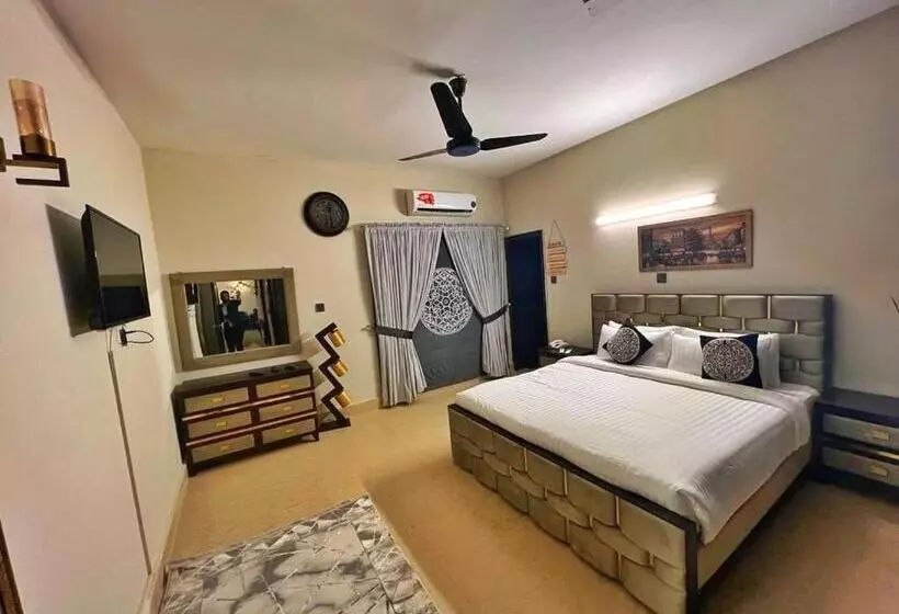 پانسیون Capital Lodges