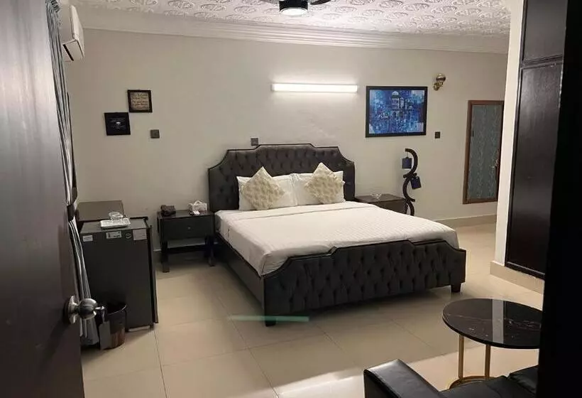 پانسیون Capital Lodges