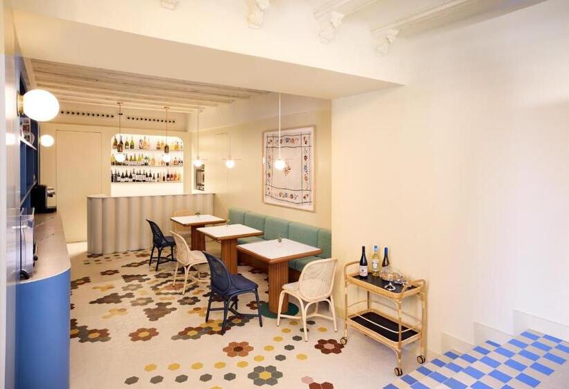 پانسیون Casa Clarita