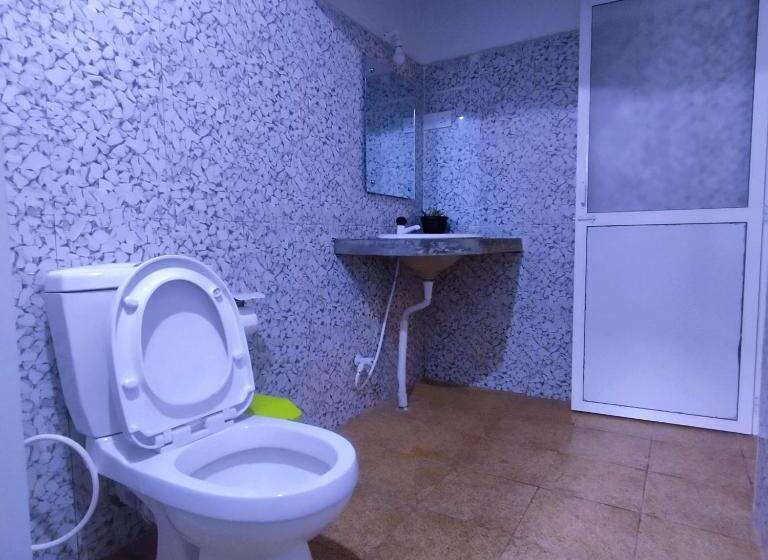 پانسیون Glance Beach Ahangama