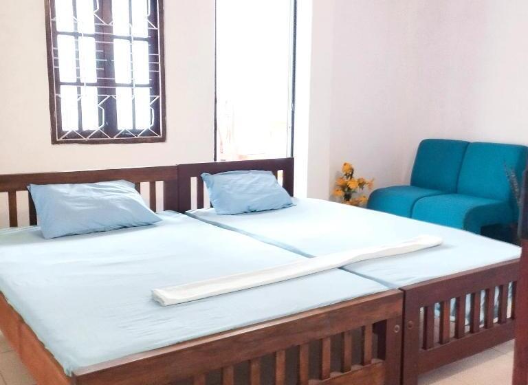 پانسیون Glance Beach Ahangama