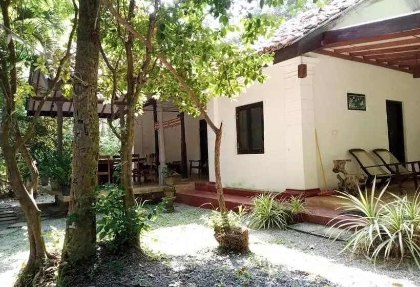 پانسیون Rock House