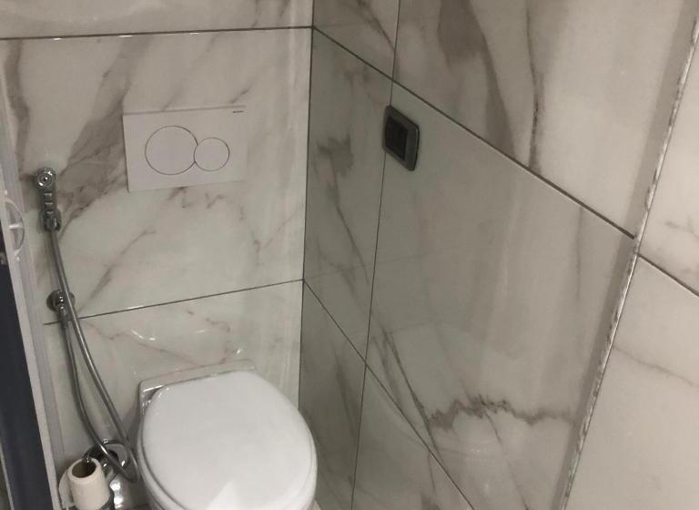 پانسیون Room Nicol