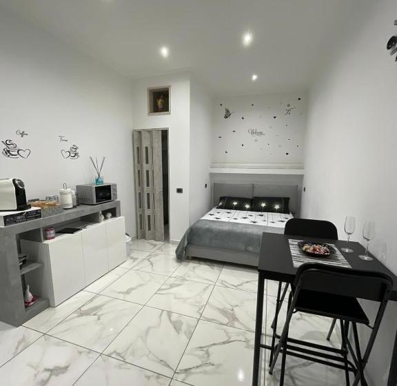 پانسیون Room Nicol