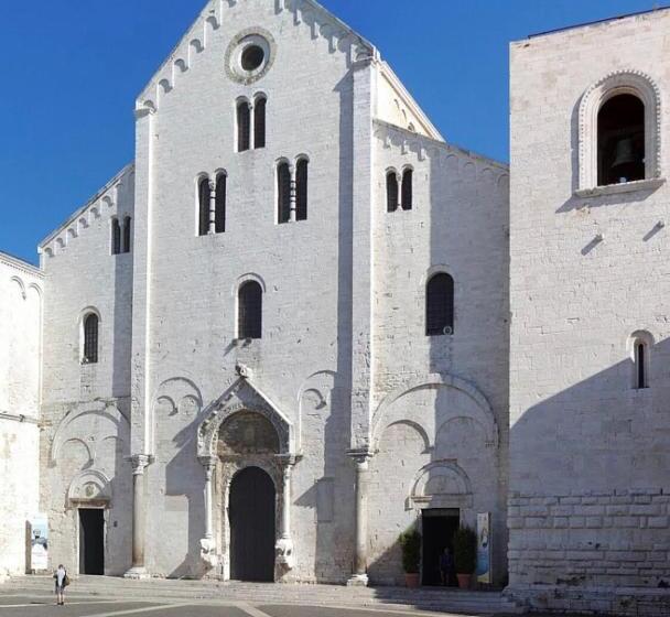 پانسیون Room Nicol