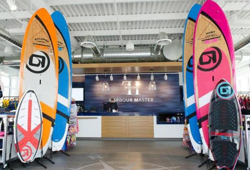 Resort Otel King & Queen Bed, Pool, Firepit, Fully Stocked