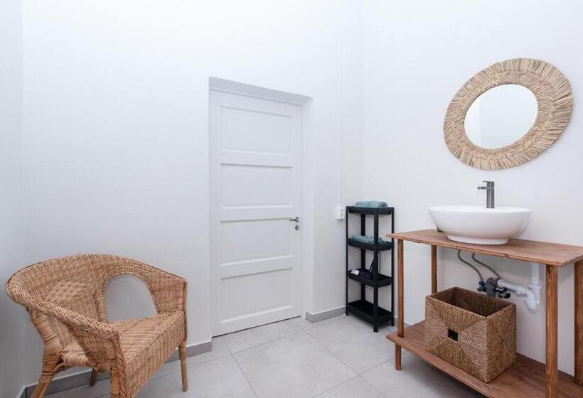 هاستل Bali House Vilnius