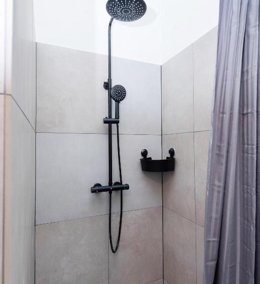 هاستل Bali House Vilnius