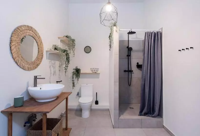 هاستل Bali House Vilnius