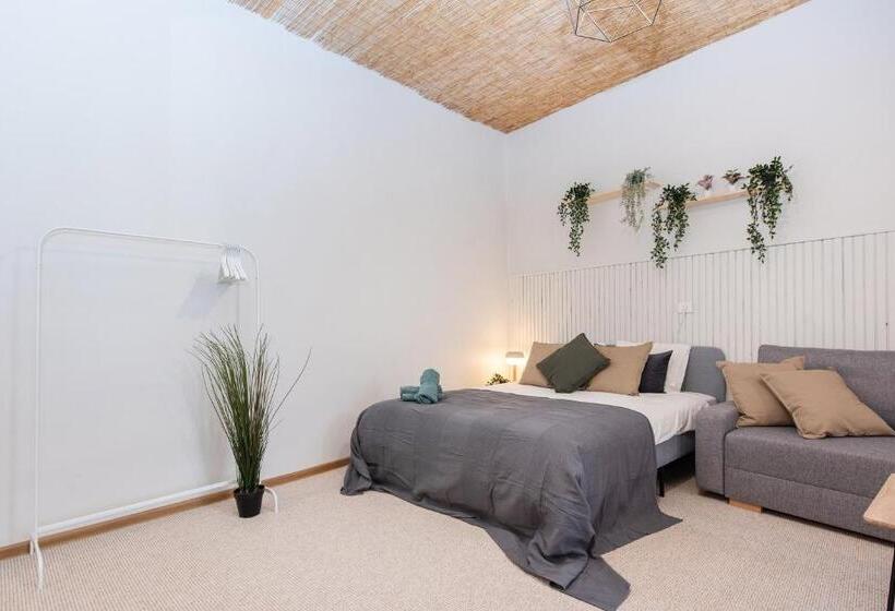 هاستل Bali House Vilnius