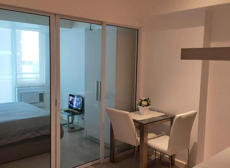 Azure Urban Resort Boracay 710