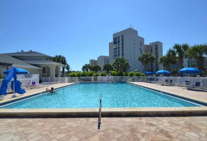 Beach Front Relaxing Get Away On Beautiful Destin Emerald Coast