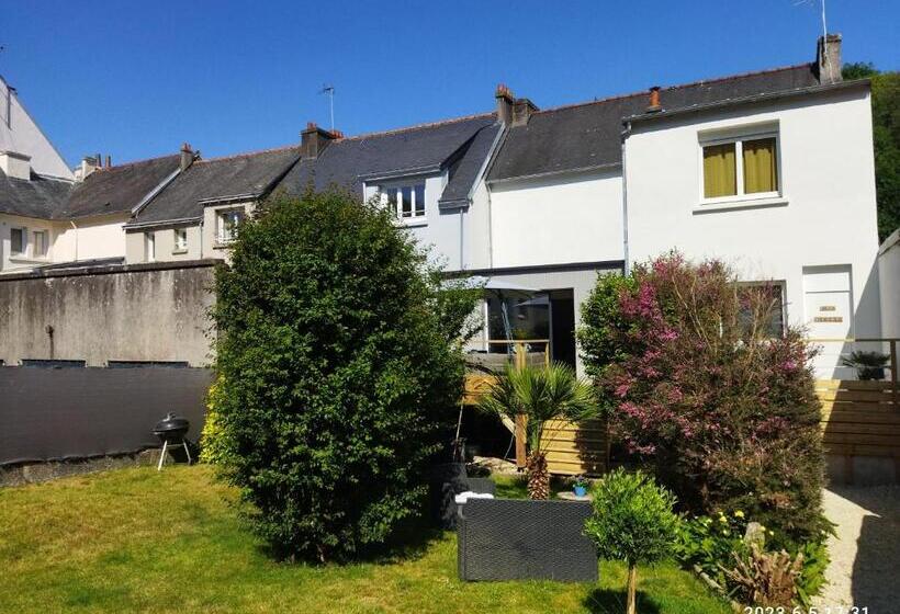 تختخواب و صبحانه La Petite Perle De Quimper