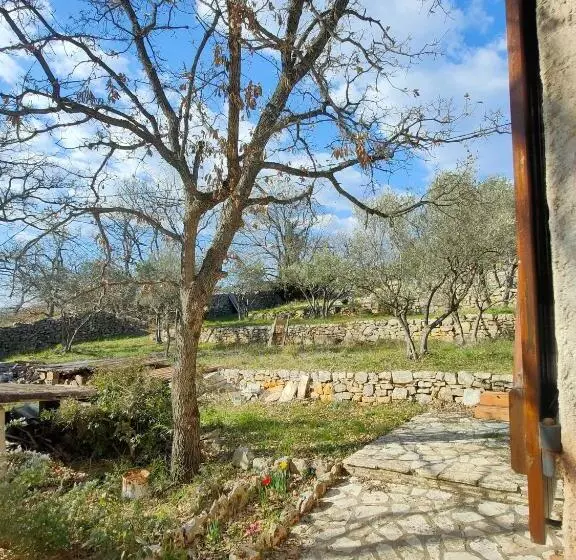 Aamiaismajoitus (B&B) Villa Les Chariotins