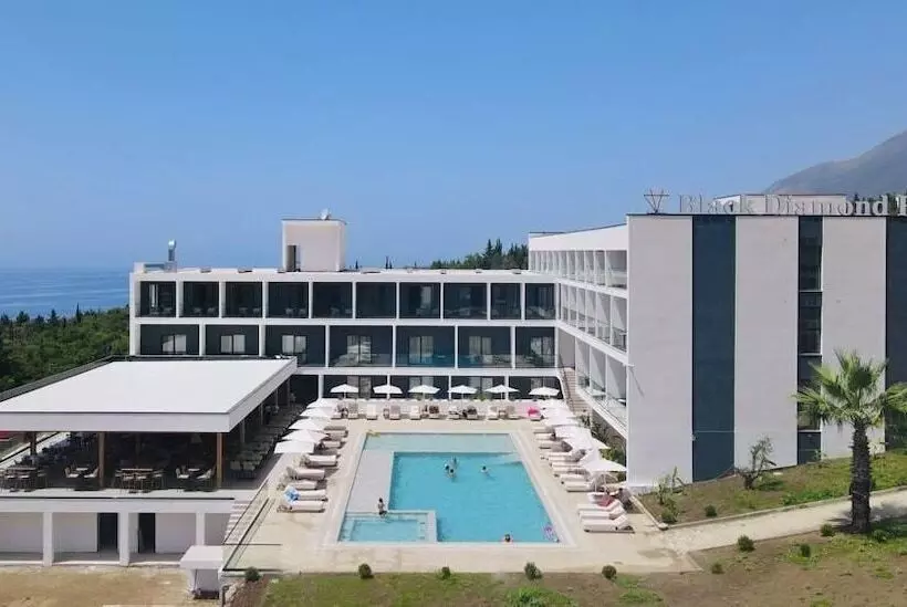 Black Diamond Hotel Dhermi