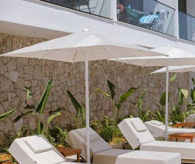 Black Diamond Hotel Dhermi