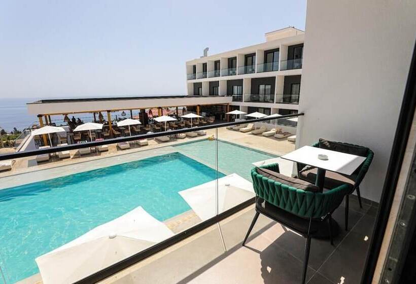 Black Diamond Hotel Dhermi