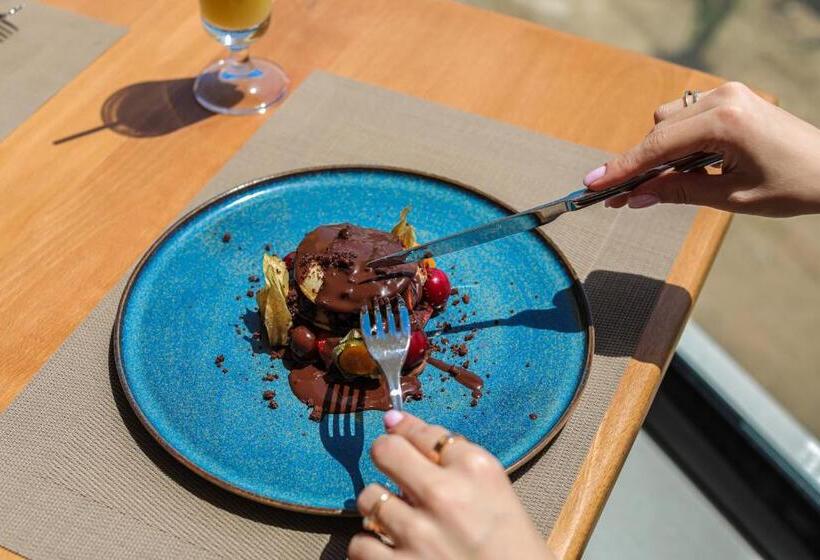 Black Diamond Hotel Dhermi