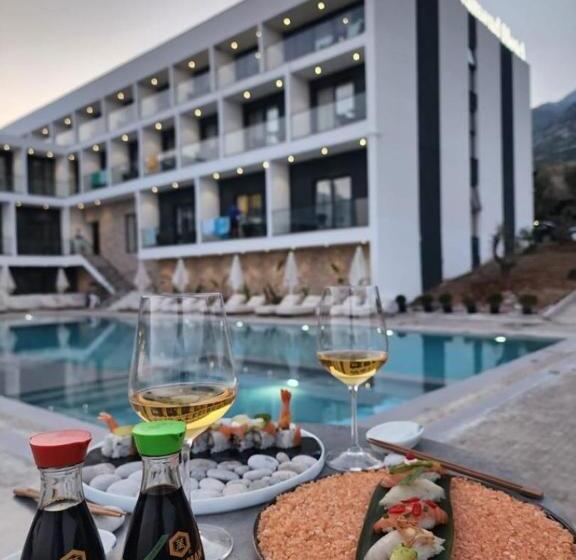 Black Diamond Hotel Dhermi