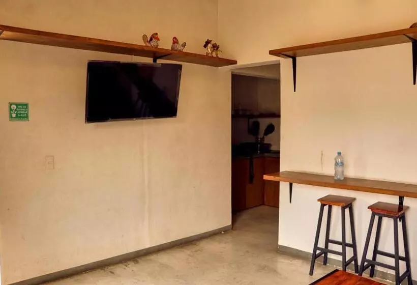 Casa Nomada Tuxtla Hotel   Hostal