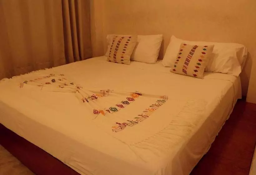 Casa Nomada Tuxtla Hotel   Hostal