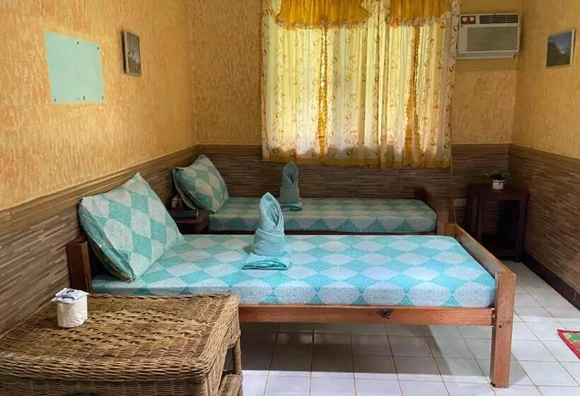 هتل Angela S Pool Resort