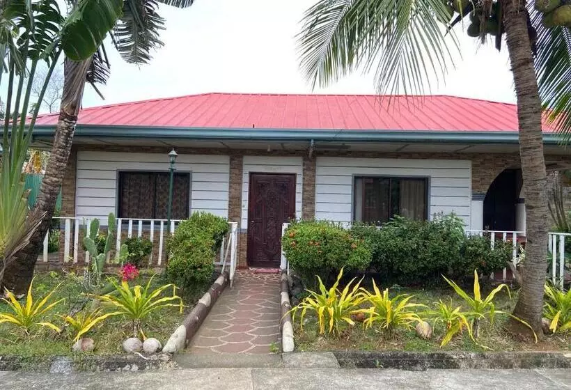 هتل Angela S Pool Resort