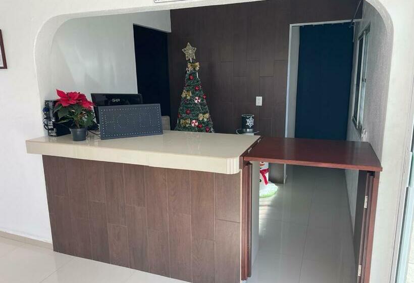 Капсульный Oтель Costa Inn