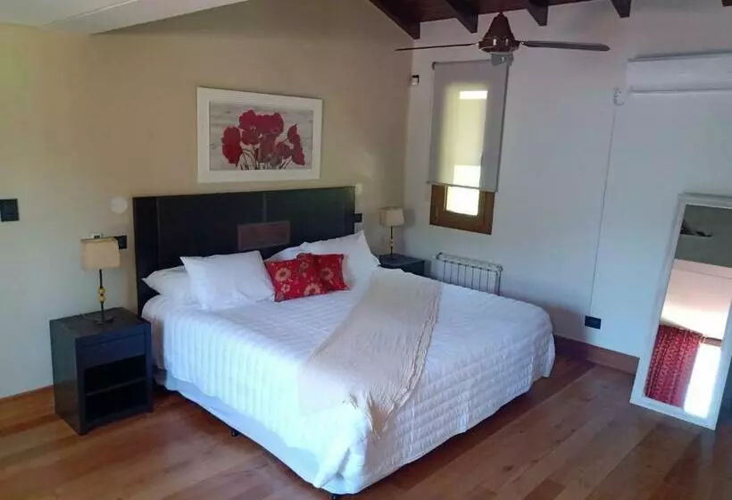 هتل Casona De Campo Los Nogales