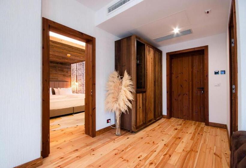 هتل Hanul Bucovinei