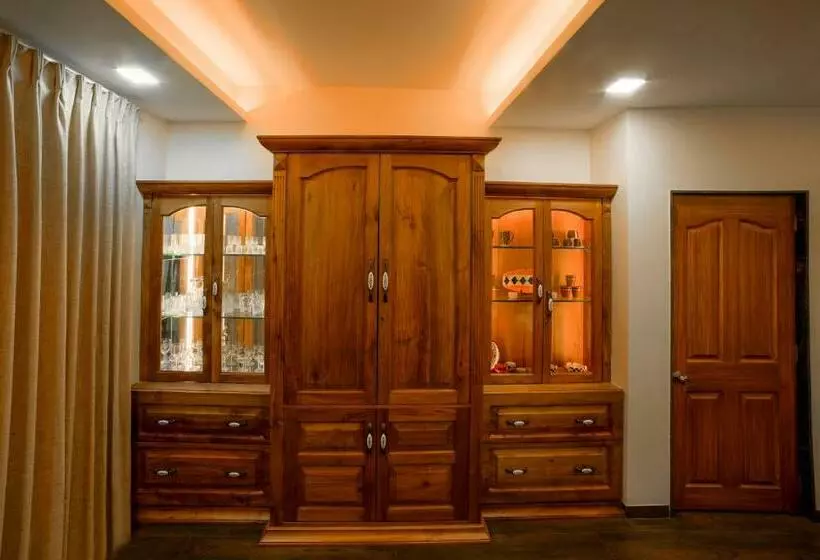 ホテル Heritage Residency   Royal Camping Club, Panhala