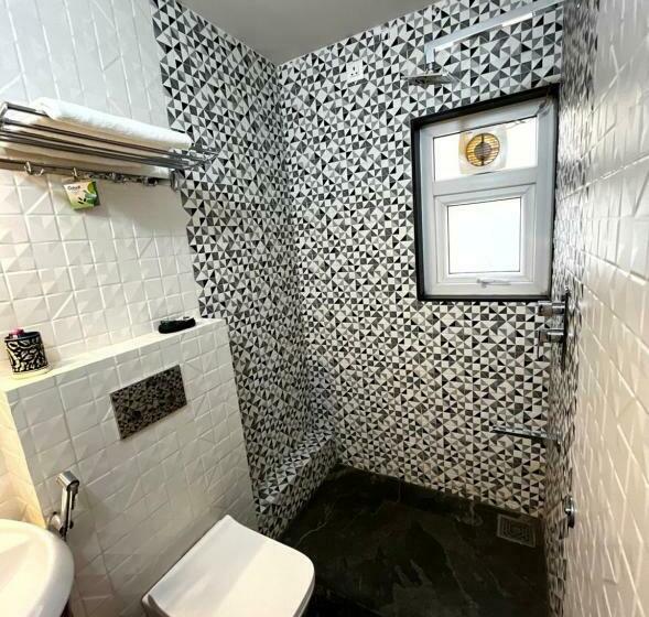 Отель Heritage Residency   Royal Camping Club, Panhala