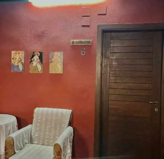 Hotelli Hostal Meson Del Rey