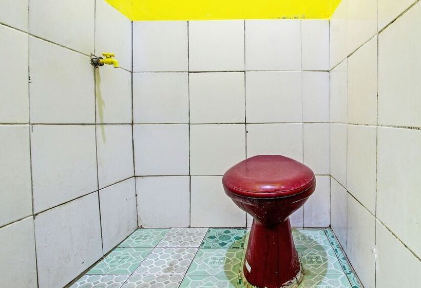 Spot On 92009 Hotel Indah Arum