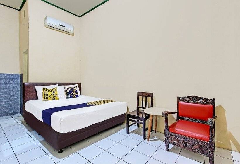 Spot On 92009 Hotel Indah Arum