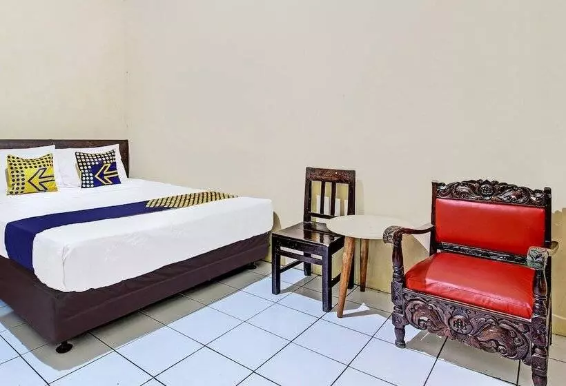 Spot On 92009 Hotel Indah Arum