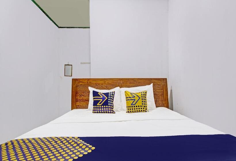 Spot On 92009 Hotel Indah Arum