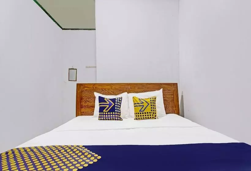 Spot On 92009 Hotel Indah Arum